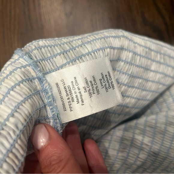 Like new!  Veronica Beard Saera Smocked Tiered Dress. Size 4 - Picture 7 of 7